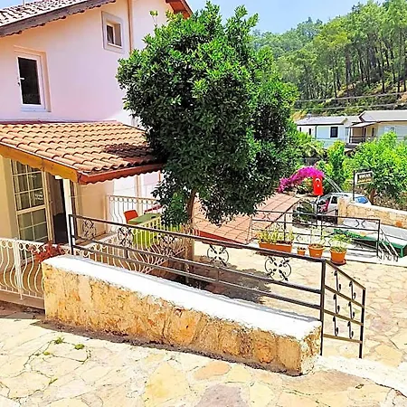 Ξενοδοχείο Bucak Goecek & 3*